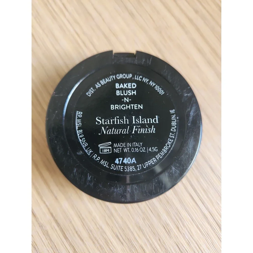 Laura Geller Baked Blush-N-Brighten Natural Finish in 